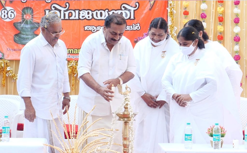 ത്രിമൂർത്തി ശിവ ജയന്തി ആഘോഷിച്ചു ബ്രഹ്മാകുമാരിസ് അശോകപുരം കോഴിക്കോട്